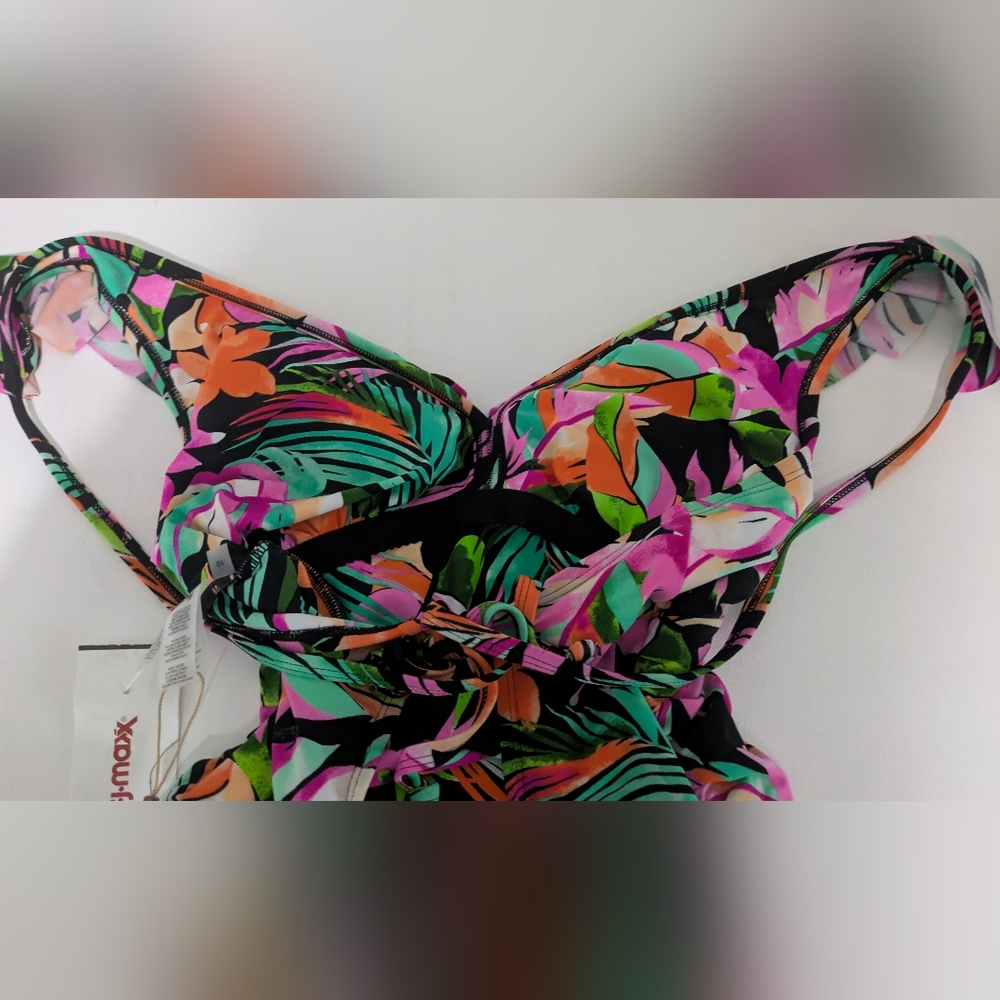 BEYOND CONTROL New Black Multi Printed Ruffled V-neck One-piece Swimsuit Size 10 - Picture 7 of 13
